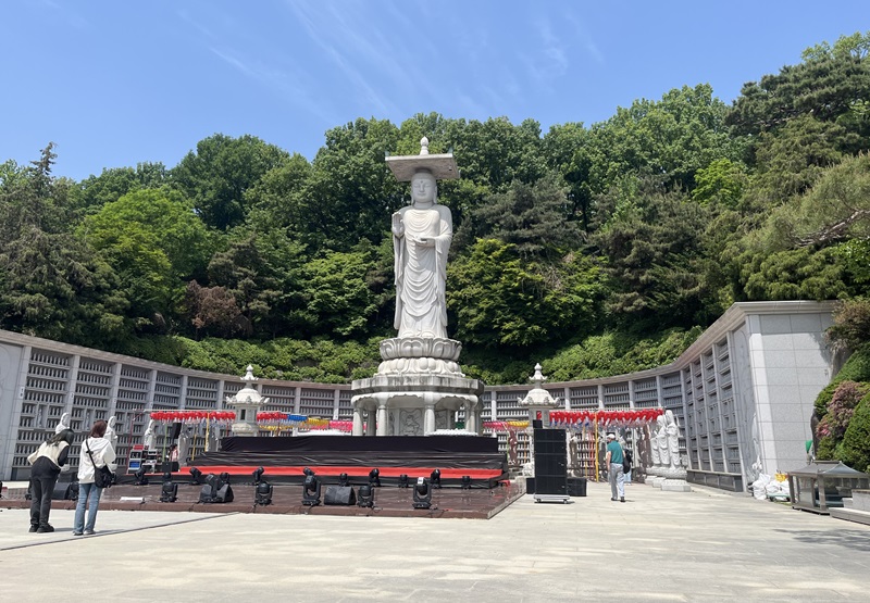 Bongeunsa Temple